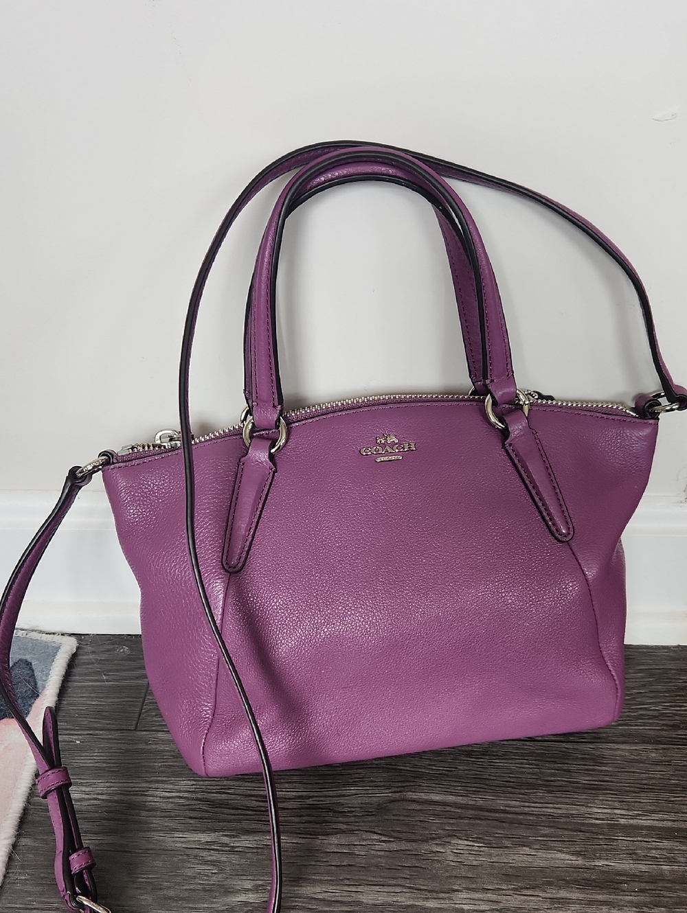 Coach Small Kelsey Purple Satchel - Picture 4 of 10
